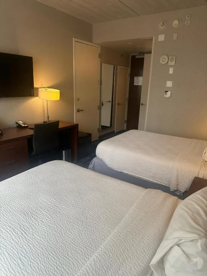 Fairfield Inn & Suites By Marriott New York Brooklyn 3*,  ABD